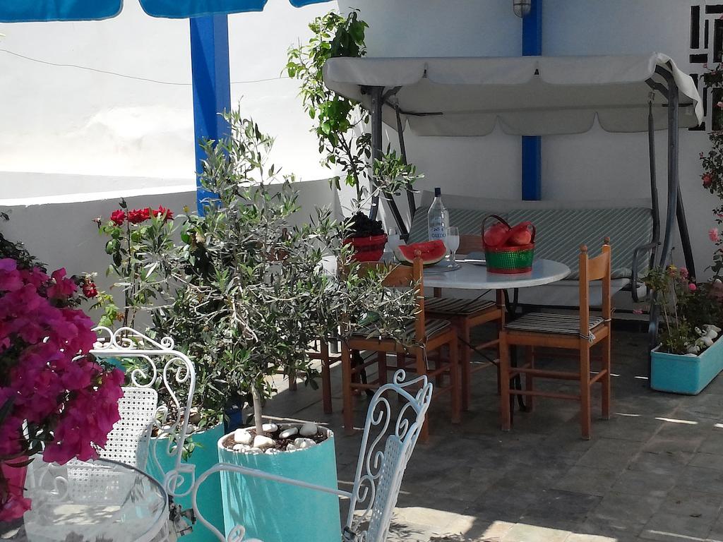 Bouganville Αpartments Adamantas  Pokoj fotografie