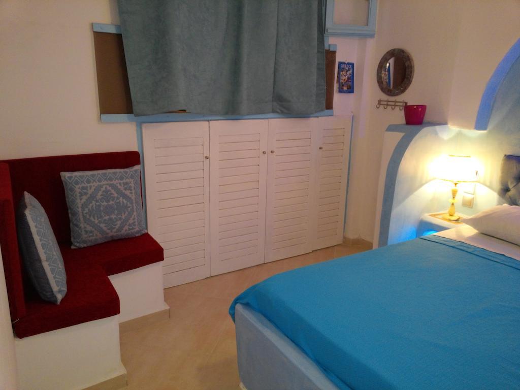Bouganville Αpartments Adamantas  Pokoj fotografie